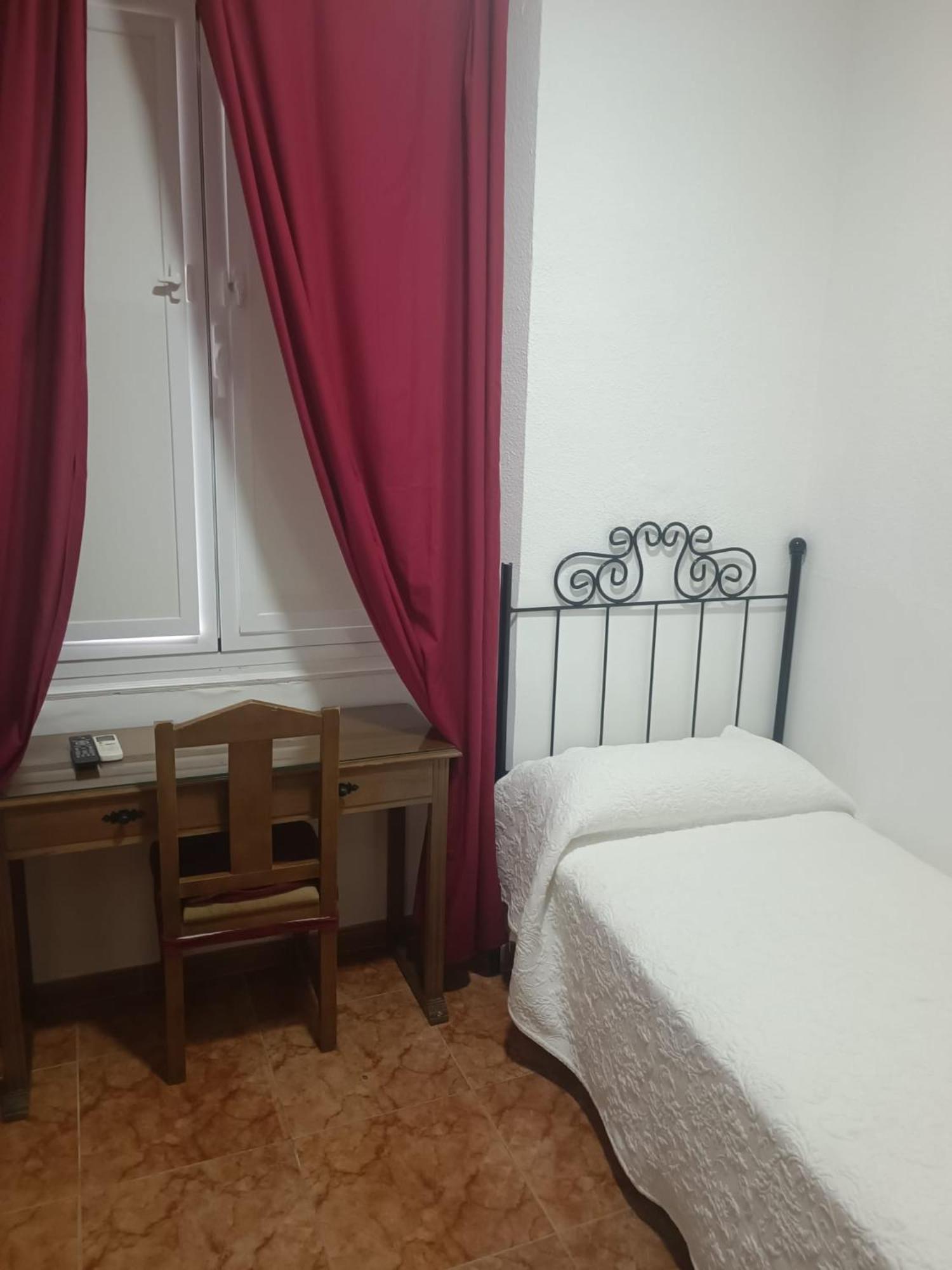 Rooms Los Montes Granada Exterior photo